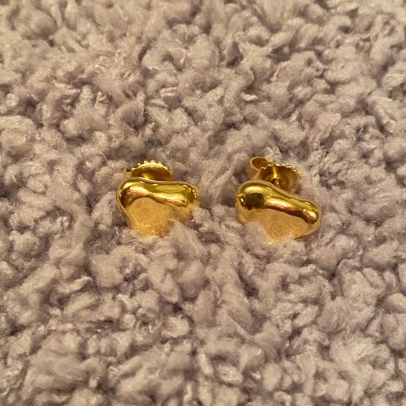 TIFFANY & CO ELSA PERETTI EARRINGS 18KT YG FULL HEART STUDS - Picture 3 of 10